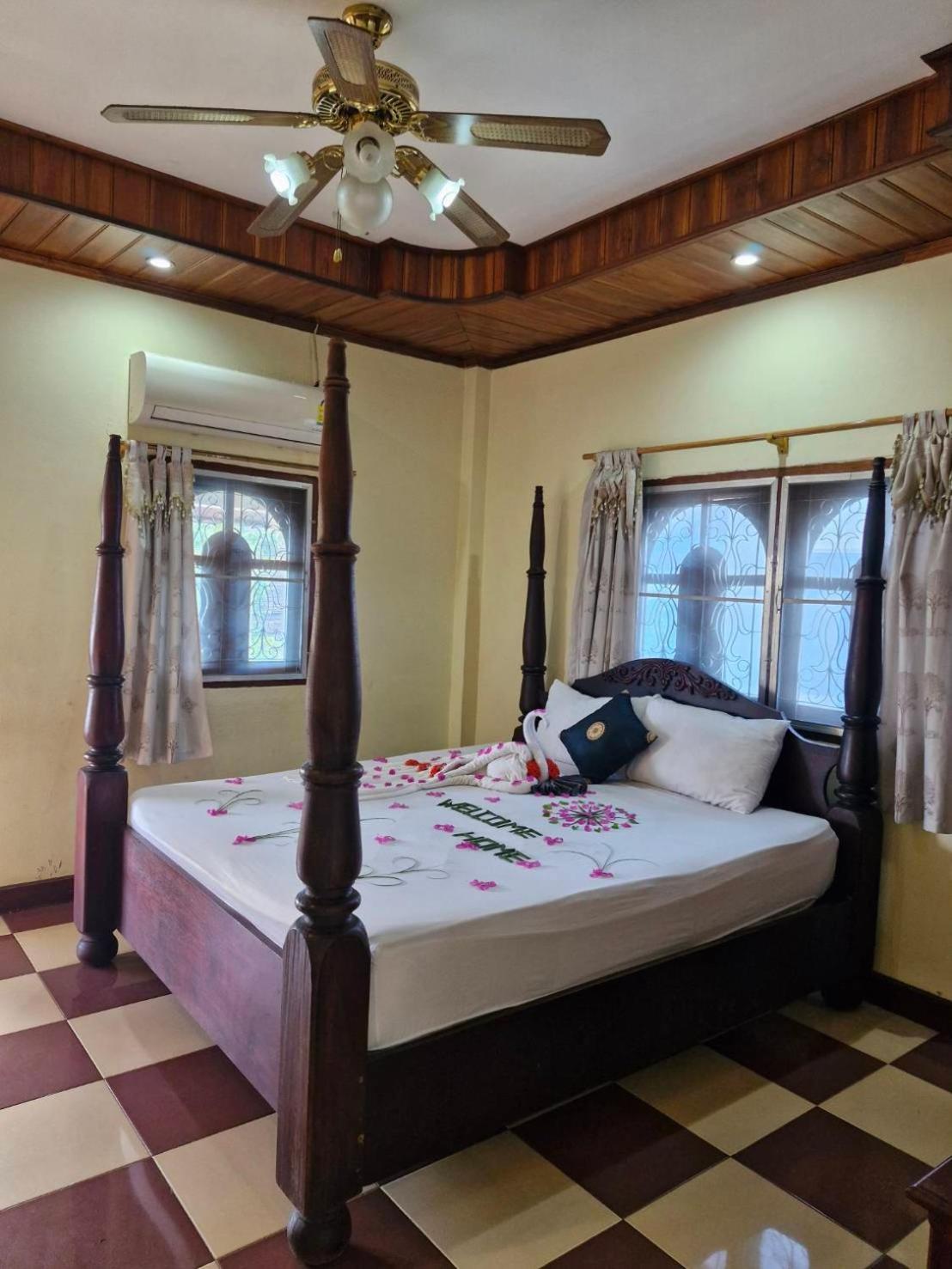 Hotel Sakura Wood House Luang Prabang Zewnętrze zdjęcie